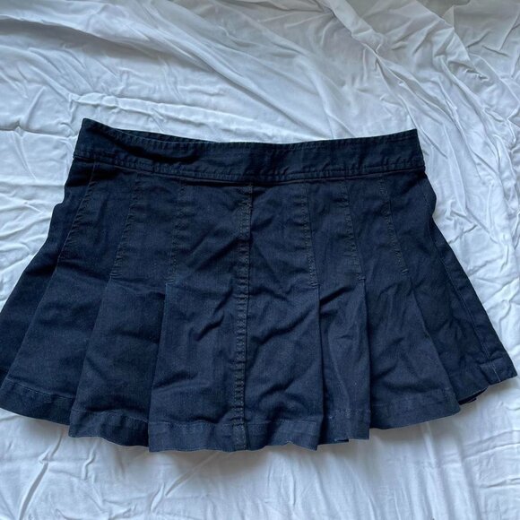 Jacob Connection Dark Wash Denim Y2K Pleated Low Rise Mini Skirt - Picture 4 of 6
